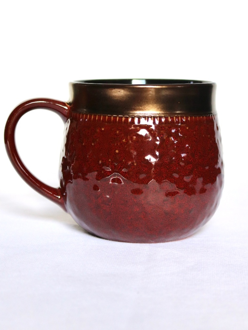 Potter's Corner Burgundy Red Embossed Stoneware Mug Bronze Coffee Tea Metallic